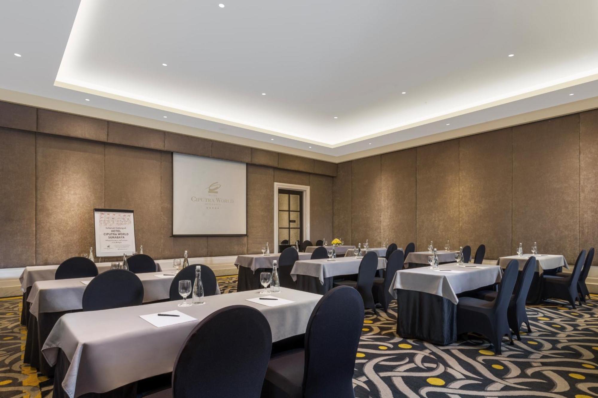 Hotel Ciputra World Surabaya Managed By Swiss-Belhotel International Kültér fotó